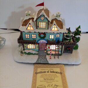 DEPT 56 Hawthorne Village Rudolph's Christmas Town Elf Dormitory Elf Haus.